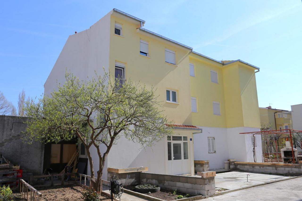 Apartments With A Parking Space Omis - 10362 Экстерьер фото